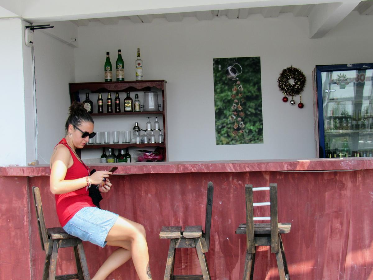 Hostal Caracoles Cartagena Exterior photo
