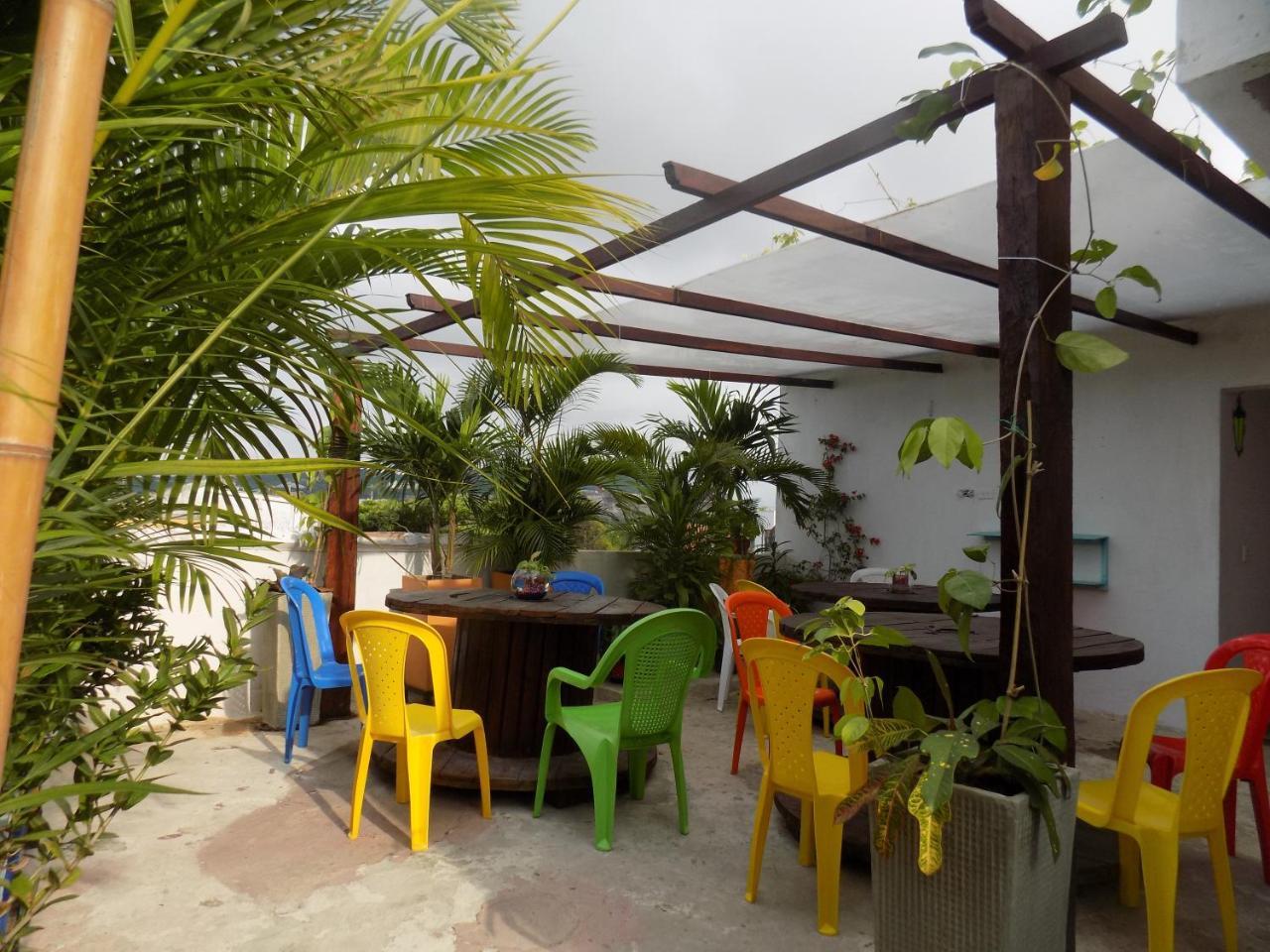 Hostal Caracoles Cartagena Exterior photo