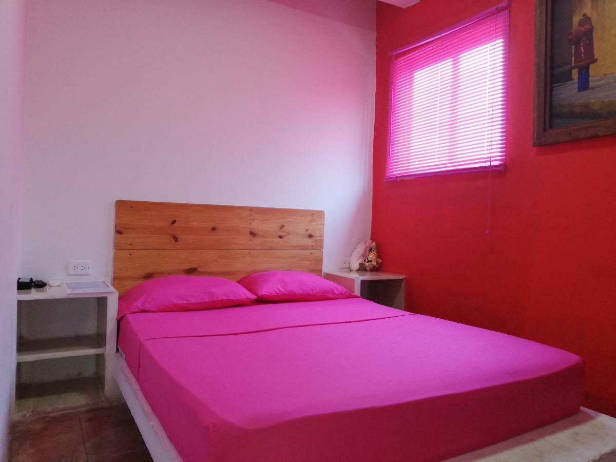 Hostal Caracoles Cartagena Exterior photo